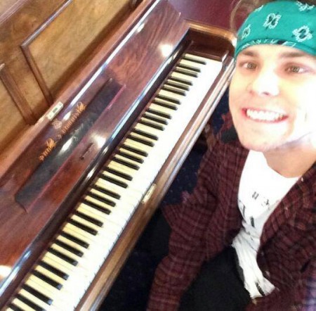 Nueva foto de Ashton en Instagram!