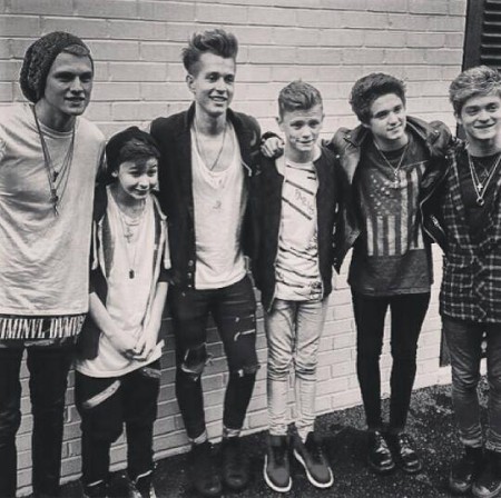 The Vamps con dos fans boys!